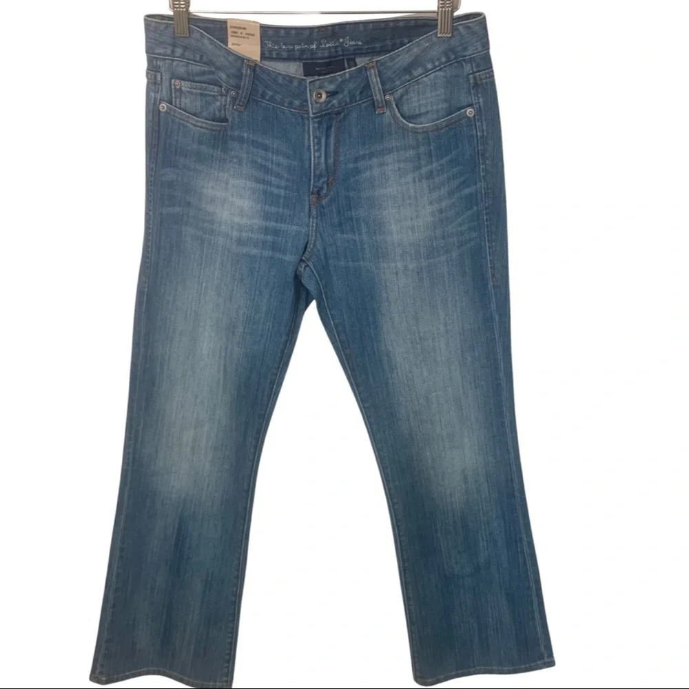NWT LEVI’S Eco 553 Mid-Rise Boot Cut Jeans Size 10/30 - Picture 4 of 12